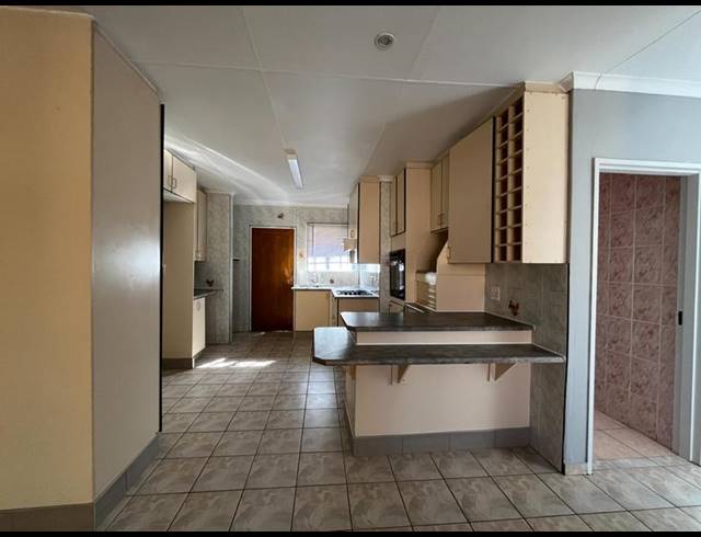 3 BEDROOM PROPERTY TO RENT IN GLEN MARAIS